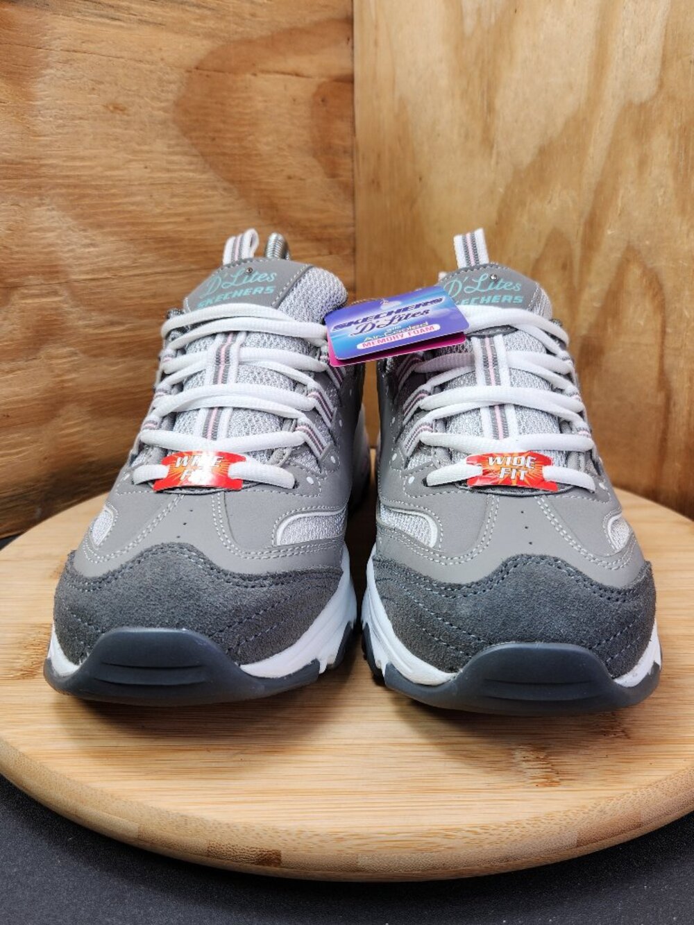 New Skechers D'Lites Womens Gray Sneakers Size 9.5W Wide - Picture 2 of 9